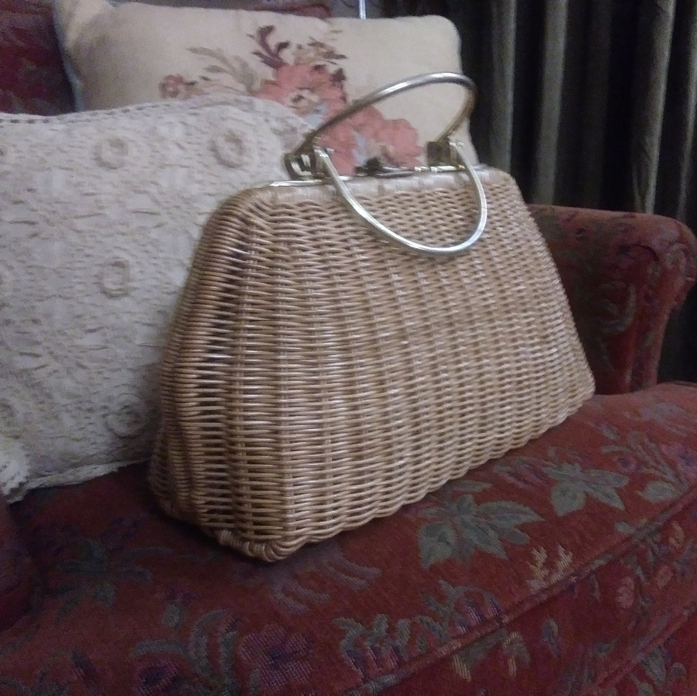 Wicker purse